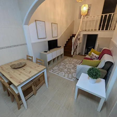 Typical House * 纳扎雷